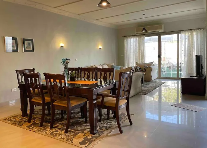 Bright And Spacious *